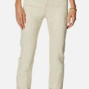 Any 3 DG2 jeans $24 w/$4.99 shipping. DG2 Jeans. Style # 2159.  Cream